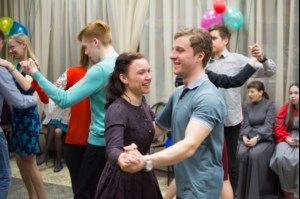 В Саратове прошла пасхальная молодежная вечерка