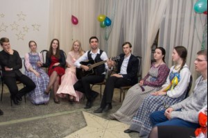 В Саратове прошла пасхальная молодежная вечерка