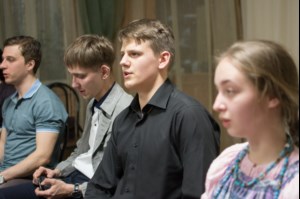 В Саратове прошла пасхальная молодежная вечерка