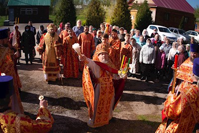 Митрополит Игнатий совершил Божественную литургию в Сретенском храме Саратова