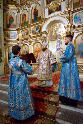 Митрополит Игнатий совершил всенощное бдение в Покровском соборе г. Саратова