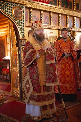 Митрополит Игнатий совершил Божественную литургию в Сретенском храме Саратова