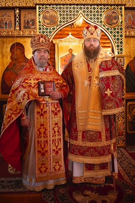 Митрополит Игнатий совершил Божественную литургию в Сретенском храме Саратова