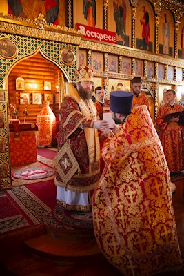 Митрополит Игнатий совершил Божественную литургию в Сретенском храме Саратова