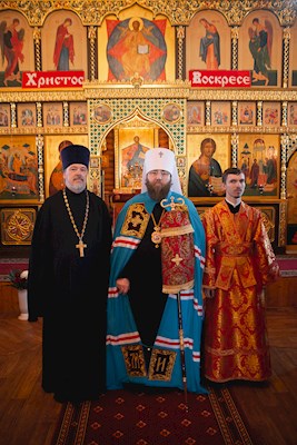 Митрополит Игнатий совершил Божественную литургию в Сретенском храме Саратова