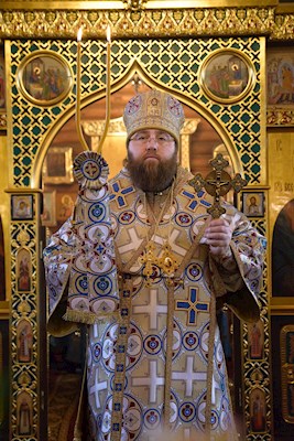 Митрополит Игнатий совершил Божественную литургию в храме в честь Сретения Господня г. Саратова