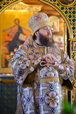 Митрополит Игнатий совершил Божественную литургию в храме в честь Сретения Господня г. Саратова