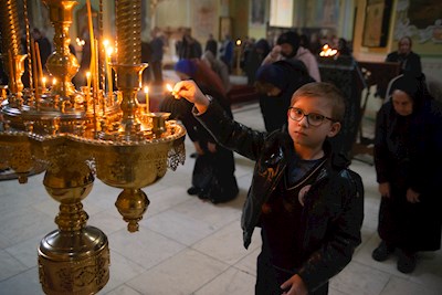 Митрополит Игнатий совершил утреню с чином погребения Спасителя в Покровском соборе г. Саратова