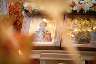 Митрополит Игнатий совершил Божественную литургию в Николо-Тихвинском соборном храме Саратова
