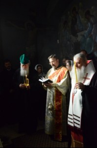 За Божественной литургией в Никольском храме в Софии, завершающей мероприятия памяти архиепископа Серафима (Соболева), молился Святейший Патриарх Болгарский Неофит
