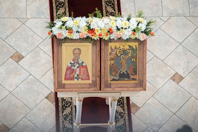 Митрополит Игнатий совершил Божественную литургию в Николо-Тихвинском соборном храме Саратова