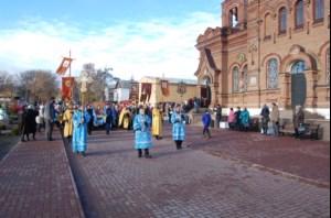 В Хвалынске в День народного единства прошел крестный ход