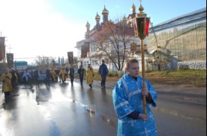 В Хвалынске в День народного единства прошел крестный ход