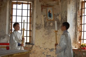 Учителя и ученики православной гимназии побывали на службе в старинном храме