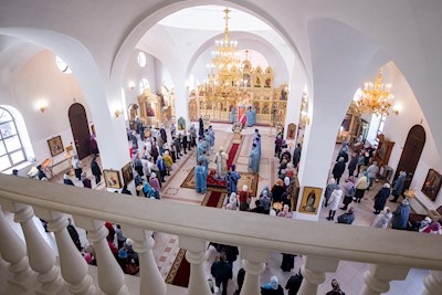 Митрополит Игнатий совершил Божественную литургию в храме в честь Рождества Христова г. Саратова