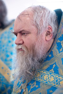 Митрополит Игнатий совершил Божественную литургию в храме в честь Рождества Христова г. Саратова