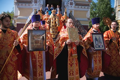В Саратове почтили память святых равноапостольных Кирилла и Мефодия