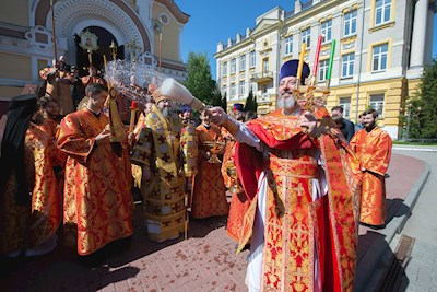 В Саратове почтили память святых равноапостольных Кирилла и Мефодия
