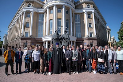 В Саратове почтили память святых равноапостольных Кирилла и Мефодия