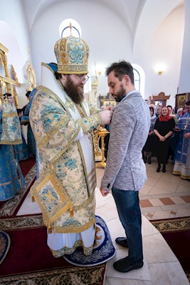 Митрополит Игнатий совершил Божественную литургию в храме в честь Рождества Христова г. Саратова