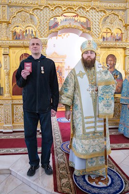 Митрополит Игнатий совершил Божественную литургию в храме в честь Рождества Христова г. Саратова