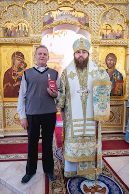 Митрополит Игнатий совершил Божественную литургию в храме в честь Рождества Христова г. Саратова