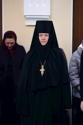 Митрополит Игнатий совершил ночную Божественную литургию в храме апостола и евангелиста Иоанна Богослова при СПДС