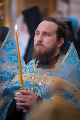 Митрополит Игнатий совершил утреню с чтением акафиста Пресвятой Богородице в Свято-Алексиевском женском монастыре г. Саратова