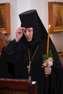 Митрополит Игнатий совершил утреню с чтением акафиста Пресвятой Богородице в Свято-Алексиевском женском монастыре г. Саратова