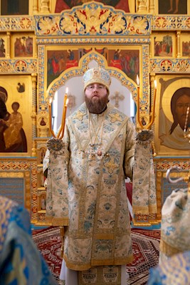 Митрополит Игнатий совершил утреню с чтением акафиста Пресвятой Богородице в Свято-Алексиевском женском монастыре г. Саратова