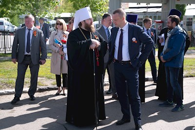 Митрополит Игнатий и губернатор региона возложили цветы в память о воинах Великой Отечественной войны