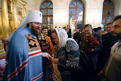 Митрополит Игнатий совершил ночную Божественную литургию в храме апостола и евангелиста Иоанна Богослова при СПДС