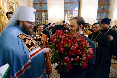Митрополит Игнатий совершил ночную Божественную литургию в храме апостола и евангелиста Иоанна Богослова при СПДС