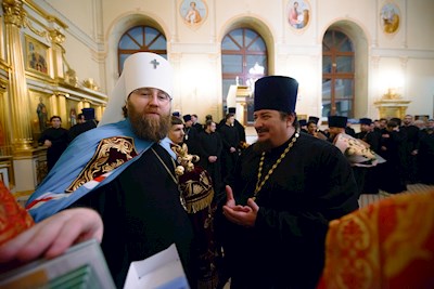 Митрополит Игнатий совершил ночную Божественную литургию в храме апостола и евангелиста Иоанна Богослова при СПДС