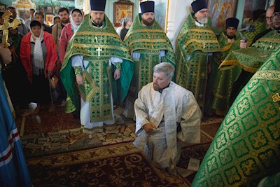 Митрополит Игнатий совершил Божественную литургию в Свято-Духовском соборе г. Саратова