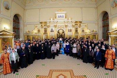 Митрополит Игнатий совершил ночную Божественную литургию в храме апостола и евангелиста Иоанна Богослова при СПДС
