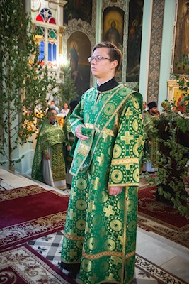 Митрополит Игнатий совершил Божественную литургию в Свято-Духовском соборе г. Саратова