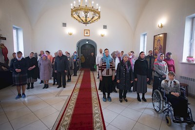 Митрополит Игнатий совершил Божественную литургию во Владимирском женском монастыре г. Вольска