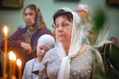 Митрополит Игнатий совершил Божественную литургию в Свято-Духовском соборе г. Саратова