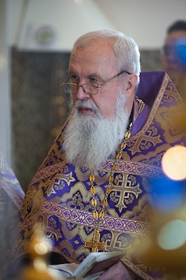 Митрополит Игнатий совершил Божественную литургию во Владимирском женском монастыре г. Вольска