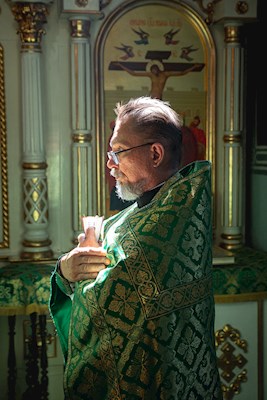 Митрополит Игнатий совершил Божественную литургию в Свято-Духовском соборе г. Саратова