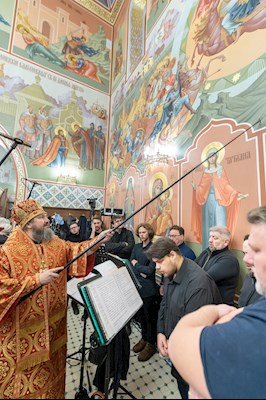 Архиереи Саратовской митрополии совершили Великое освящение храма великомученика Георгия Победоносца г. Покровска (Энгельса) и Божественную литургию в новоосвященном храме