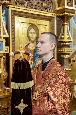Архиереи Саратовской митрополии совершили Великое освящение храма великомученика Георгия Победоносца г. Покровска (Энгельса) и Божественную литургию в новоосвященном храме