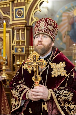 Архиереи Саратовской митрополии совершили Великое освящение храма великомученика Георгия Победоносца г. Покровска (Энгельса) и Божественную литургию в новоосвященном храме