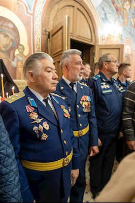 Архиереи Саратовской митрополии совершили Великое освящение храма великомученика Георгия Победоносца г. Покровска (Энгельса) и Божественную литургию в новоосвященном храме