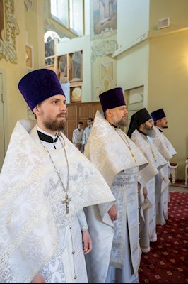Божественная литургия в Покровском соборе г. Саратова