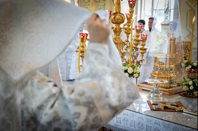 Божественная литургия в Покровском соборе г. Саратова