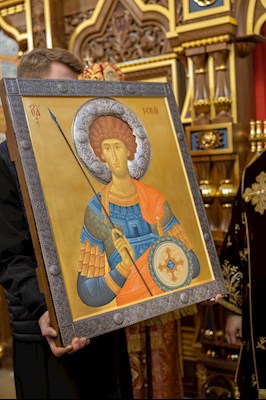 Архиереи Саратовской митрополии совершили Великое освящение храма великомученика Георгия Победоносца г. Покровска (Энгельса) и Божественную литургию в новоосвященном храме