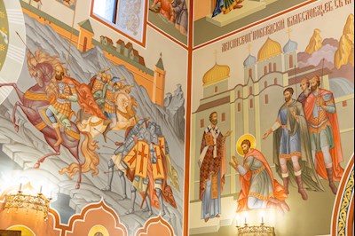 Архиереи Саратовской митрополии совершили Великое освящение храма великомученика Георгия Победоносца г. Покровска (Энгельса) и Божественную литургию в новоосвященном храме