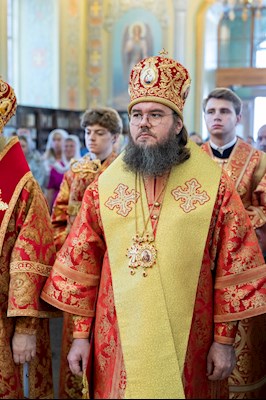 В день празднования Собора Саратовских святых совершено соборное архиерейское богослужение в Покровском соборе г. Саратова